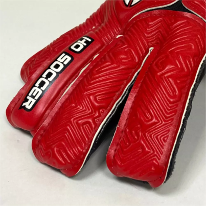 0520256 ONE NEGATIVE MAZE RED - Dedos Detalle - HOSoccer Canarias - Guantes de Portero