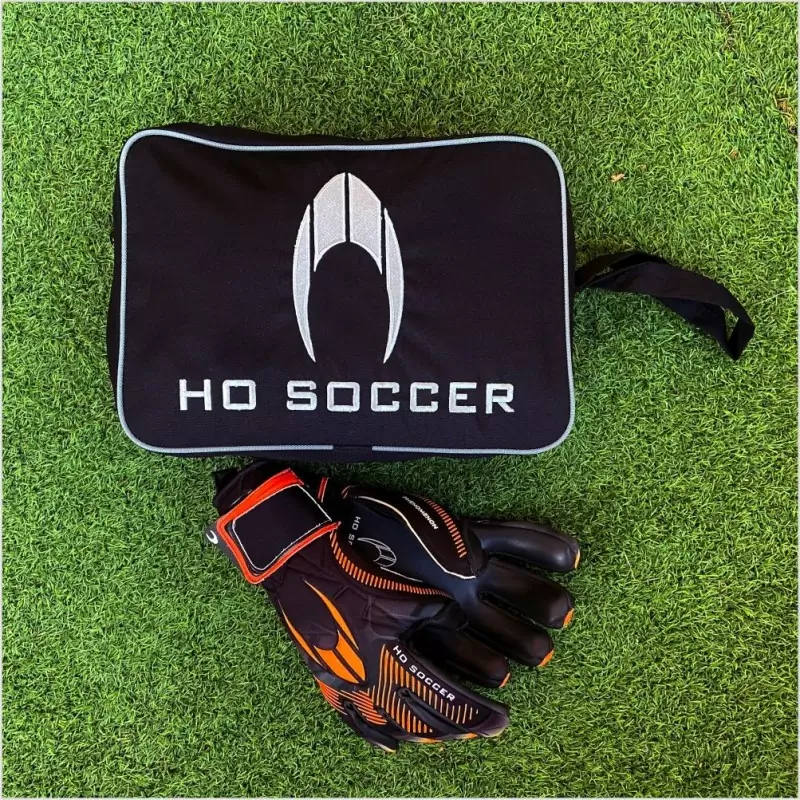 BOLSA PORTAGUANTES STYLE -CON GUANTES1- HOSOCCER CANARIAS